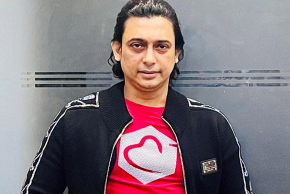 শপথ নেওয়ার একদিন পরই জায়েদ খানকে বয়কট