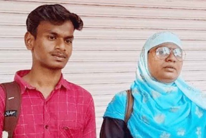 লকডাউনে ছেলেকে আনতে ১৪শ’ কি.মি. স্কুটি চালান মা! ছেলে এখন আটকে ইউক্রেনে