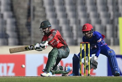 ব্যাটিং বিপর্যয়ে টাইগাররা