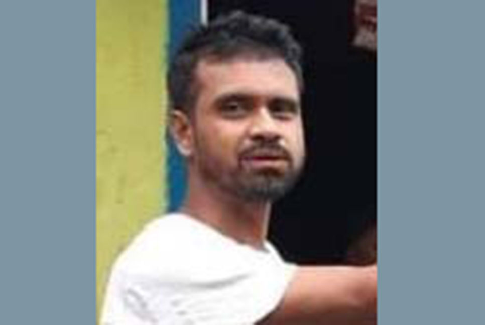 ঝালকাঠিতে সাইবার সন্ত্রাসী মনির গ্রেফতার