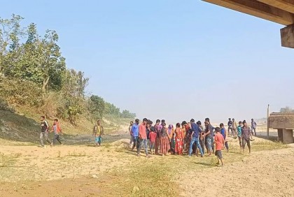 বিরিশিরি ব্রিজ থেকে নারীর লাফিয়ে আত্মহত্যার চেষ্টা 