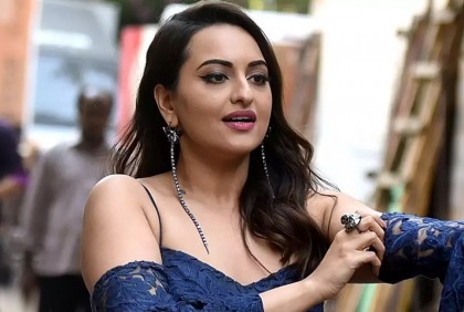 সোনাক্ষীর বিরুদ্ধে জামিন-অযোগ্য গ্রেফতারি পরোয়ানা