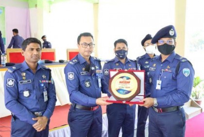 চাঁদপুরে পুলিশের সাপ্তাহিক মাস্টার প্যারেড