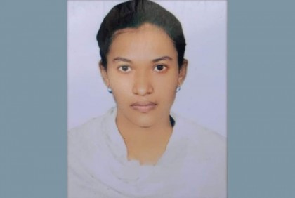 ভাইকে চিকিৎসা করাতে গিয়ে নৌকা ডুবে কলেজছাত্রী নিখোঁজ