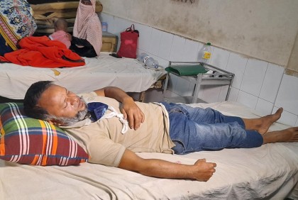 ‌‘চাঁদার দাবিতে’ কমিউনিটি সেন্টারে হামলা, আহত ৩