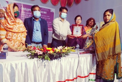 খুলনা বিভাগে শ্রেষ্ঠ জয়িতা সাংবাদিক সাবেরা ঝর্না