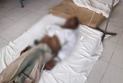 মাদারীপুরে আদালত প্রাঙ্গণ থেকে অচেতন অবস্থায় বৃদ্ধকে উদ্ধার