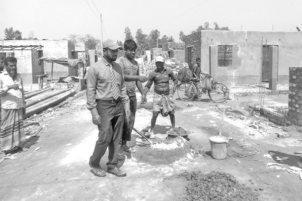 গৃহহীনরা পাচ্ছেন নতুন ঘর