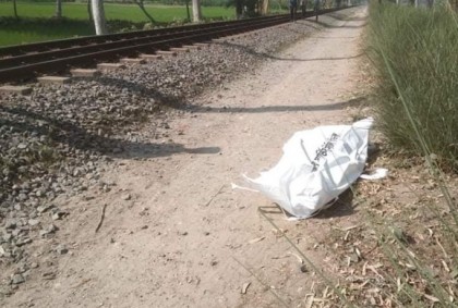 জয়পুরহাটে ট্রেনের ধাক্কায় অজ্ঞাত ব্যক্তির মৃত্যু