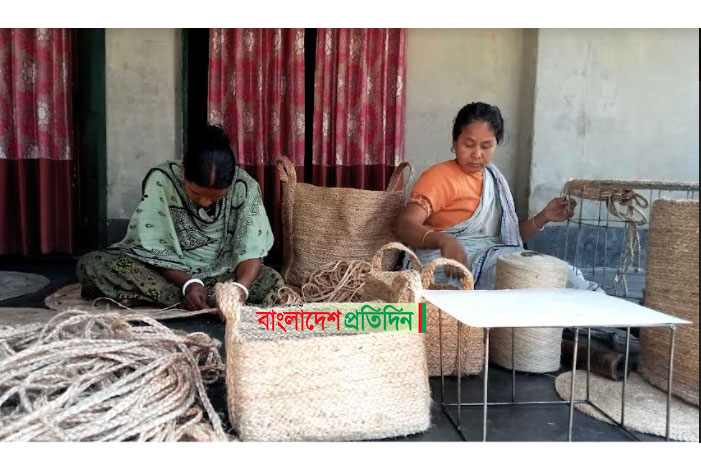 সুঁই-সুতায় বদলে গেলো জীবন 