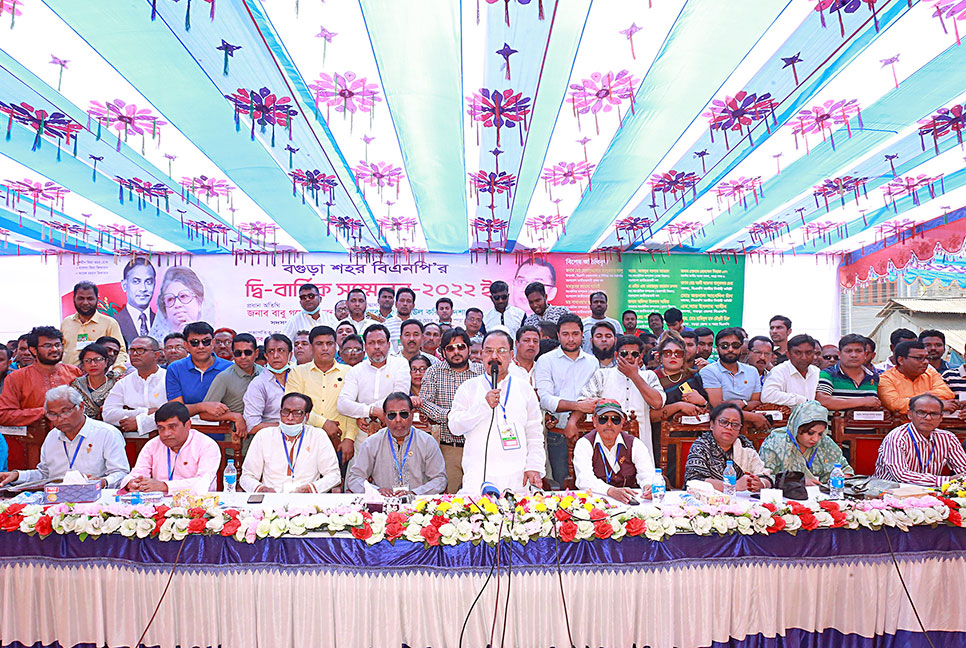 পদত্যাগ করে নিরপেক্ষ সরকারের অধীনে নির্বাচন দিন : গয়েশ্বর