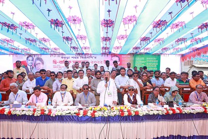 পদত্যাগ করে নিরপেক্ষ সরকারের অধীনে নির্বাচন দিন : গয়েশ্বর