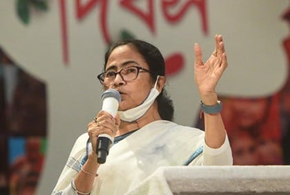 লন্ডনে স্টেশনের নাম বাংলা করায় গর্বিত মমতা যা বললেন


