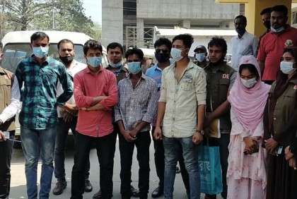 মেহেরপুর জেনারেল হাসপাতালে ৫ দালালকে জরিমানা