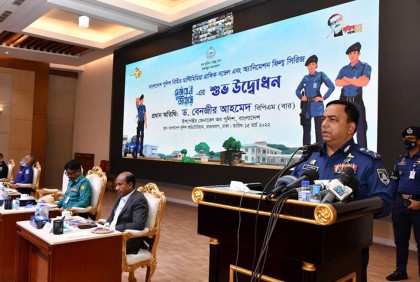 গ্রামেই মানুষ শহরের সুবিধা পাবেন : আইজিপি


