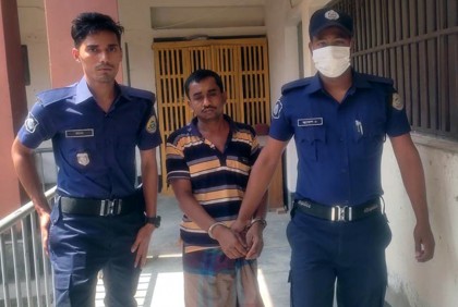 পিরোজপুরে হাতুড়ি দিয়ে পিটিয়ে স্ত্রীকে খুন, স্বামী গ্রেফতার 