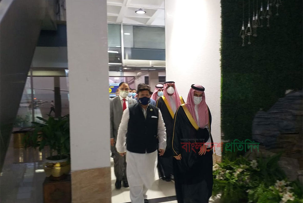 ঢাকা সফর শেষে ফিরে গেলেন সৌদি পররাষ্ট্রমন্ত্রী