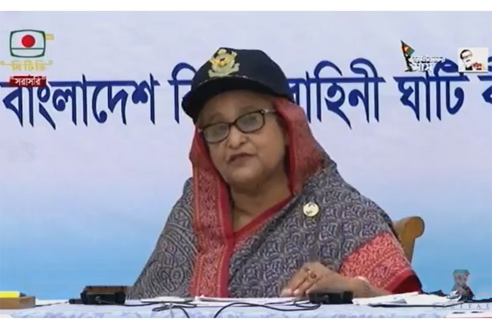 যে কোন লক্ষ্য অর্জনে বিমানবাহিনীকে শৃঙ্খলা ও দেশপ্রেম বজায় রাখার আহ্বান প্রধানমন্ত্রীর

