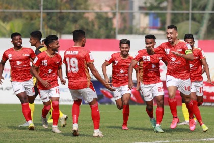 হাড্ডাহাড্ডি লড়াই, মাতিনের দুই; বসুন্ধরা কিংসের টানা আট
