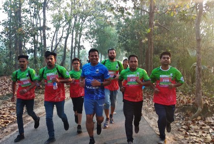 টাঙ্গাইলে বঙ্গবন্ধু ম্যারাথন অনুষ্ঠিত