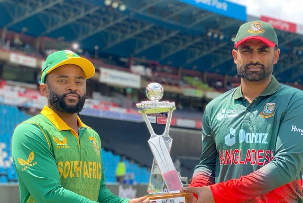 ১০ ওভারে ৩৩, রয়েসয়ে খেলছে বাংলাদেশ