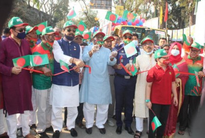 
নীলফামারীতে মুক্তির উৎসব ও সুবর্ণজয়ন্তী মেলা শুরু