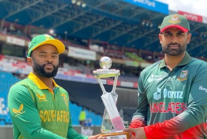 ১০ ওভারে ৩৩, রয়েসয়ে খেলছে বাংলাদেশ