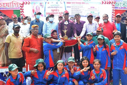 ‘দেশকে আলোকিত করছেন প্রধানমন্ত্রী শেখ হাসিনা’