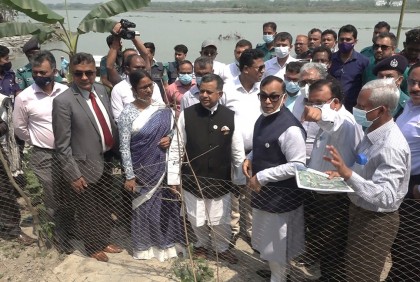 সুগন্ধা নদীর ভাঙনে হুমকিতে বরিশাল বিমানবন্দরের রানওয়ে  