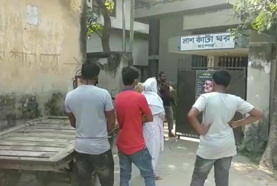 যশোরে পৃথক সড়ক দুর্ঘটনায় বিএনপি নেতাসহ নিহত ৩