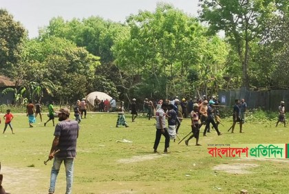 মসজিদের মাইকে ঘোষণা দিয়ে আওয়ামী লীগের দুই গ্রুপের সংঘর্ষ