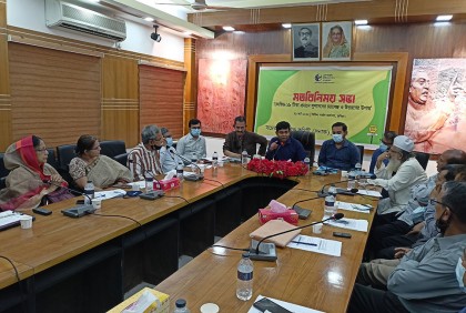 টিকার মাঠকর্মীদের মুখে হাসির প্রত্যাশা 