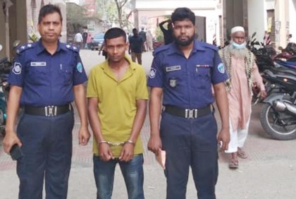 পাখির ছানার লোভ দেখিয়ে শিশুকে হত্যা