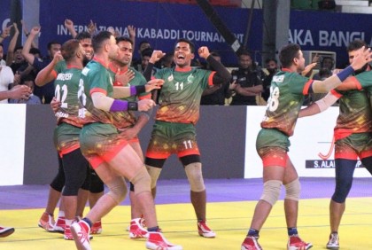 শ্রীলঙ্কাকে হারিয়ে গ্রুপসেরা বাংলাদেশ শেষ চারে

