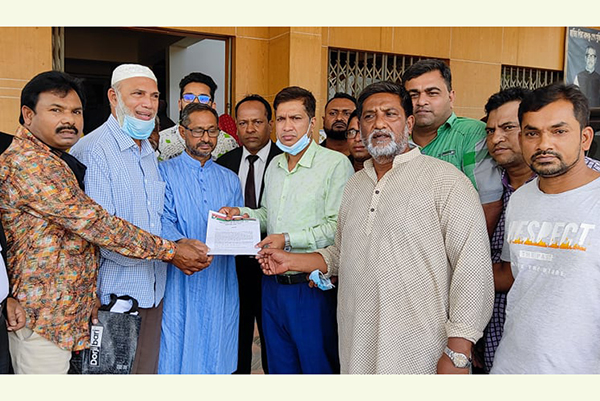ফরিদপুরে জেলা প্রশাসকের কাছে বিএনপির স্মারকলিপি প্রদান
