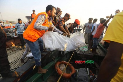 শীতলক্ষ্যায় লঞ্চডুবির ঘটনায় আরও তিন লাশ উদ্ধার, মৃতের সংখ্যা বেড়ে ১১