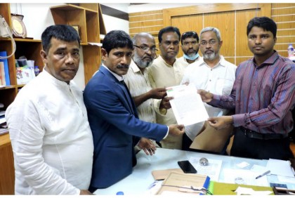 দ্রব্যমূল্য বৃদ্ধির প্রতিবাদে টাঙ্গাইলে বিএনপির বিক্ষোভ মিছিল ও স্মারকলিপি প্রদান