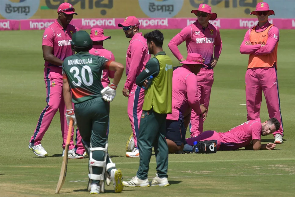 ইতিহাস গড়ার ম্যাচে বাউন্স নিয়েই যত ভয়