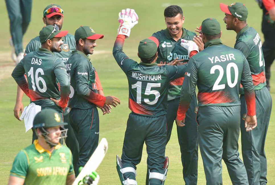 বাংলাদেশকে ১৫৫ রানের টার্গেট দিল প্রোটিয়ারা