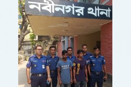 নবীনগরে ধর্ষণের অভিযোগে দুই যুবক গ্রেফতার