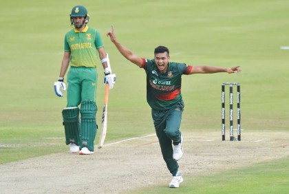 ক্যারিয়ারে দ্বিতীয়বার পাঁচ উইকেট পেলেন তাসকিন