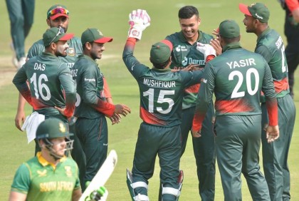 বাংলাদেশকে ১৫৫ রানের টার্গেট দিল প্রোটিয়ারা