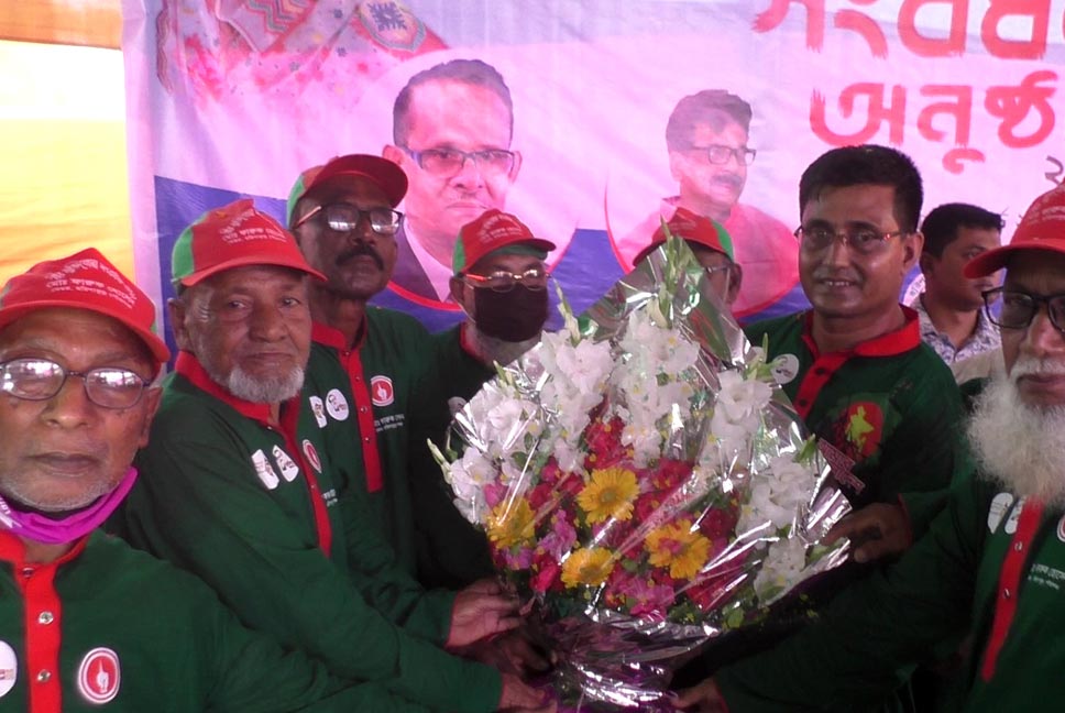 হরিণাকুন্ডুতে মুক্তিযোদ্ধাদের সংবর্ধনা