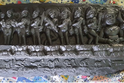 বগুড়ায় ১০ কোটি টাকার কষ্টি পাথরের মূর্তি উদ্ধার