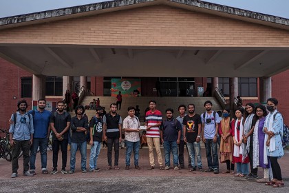 রুপকের চিকিৎসার্থে ৮০ হাজার টাকা প্রদান করল শাবিপ্রবির ‘কিন’