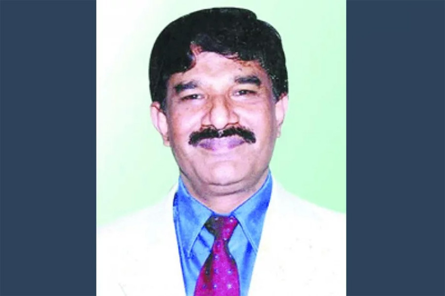 বহাল থাকছে হারিছ চৌধুরীর রেড নোটিস