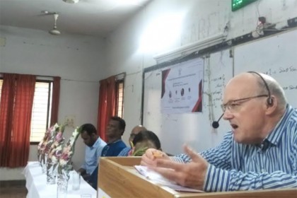 শাবিতে স্পিকার্স ক্লাবের সেমিনার সম্পন্ন 