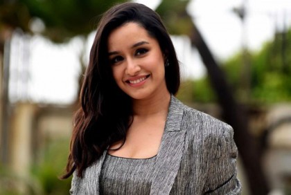 দীর্ঘ প্রেমের পর বিচ্ছেদের পথে শ্রদ্ধা কাপুর 