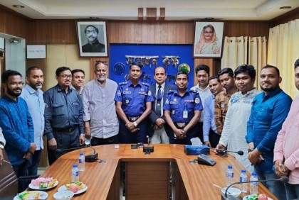 পুলিশ সুপারের সাথে পিরোজপুর প্রেসক্লাবের নেতৃবৃন্দের মতবিনিময়