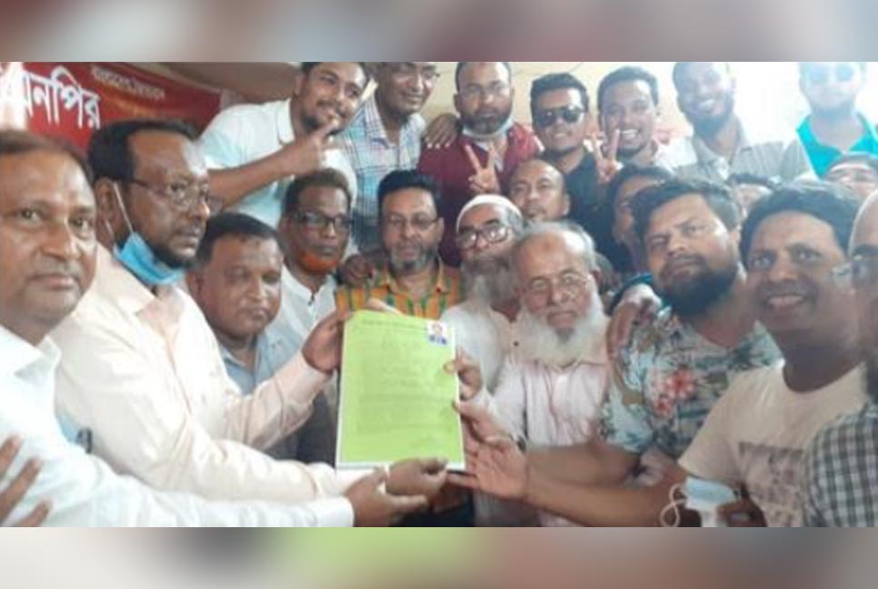 চাঁদপুরে বিএনপির সভাপতি-সম্পাদক পদে ৮ জনের মনোনয়ন জমা